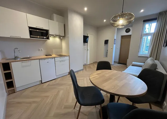 Jon\'S Apartments